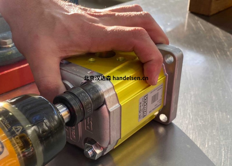 如何更改Vivoil泵的旋轉